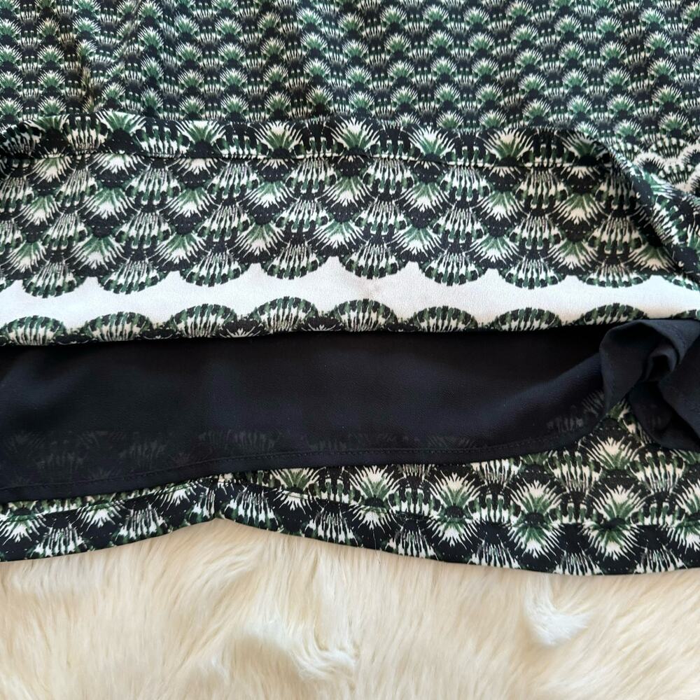 H&M Green Pleated Tie Back Straight Dress 8 NWOT - Picture 4 of 11